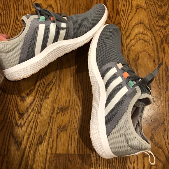 adidas Shoes - Adidas Bounce Shoes